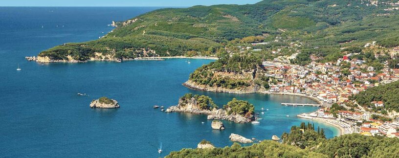 Blick auf die Bucht von Parga  | © Rhomberg Reisen